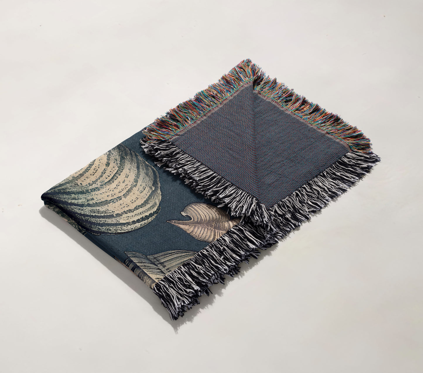Seashell Medley Woven Throw Blanket
